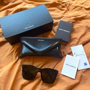 SOLD** GENTLE MONSTER DREAMER 17 01 Authentic Sunglasses